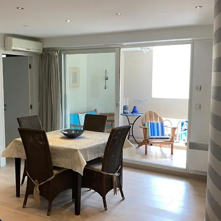 Mc With Parking Apartment *