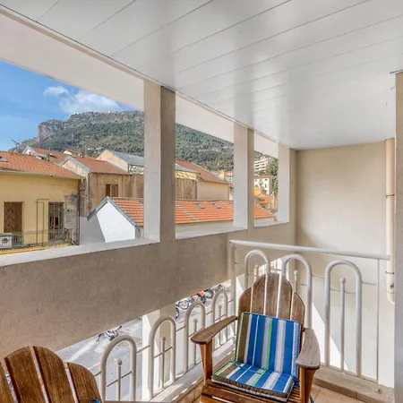 Mc With Parking * Beausoleil